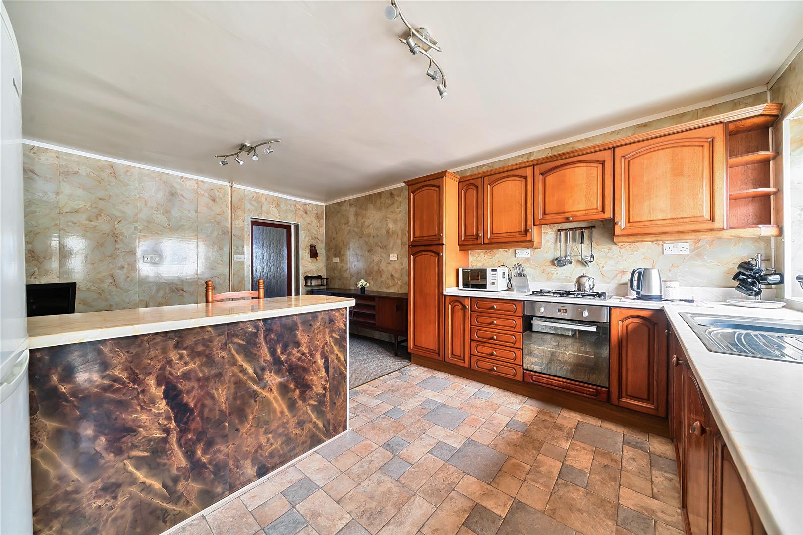 Llangyfelach Road, Treboeth, Swansea, SA5 9EL